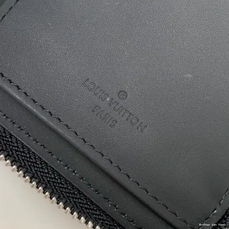 Brother Sam Yupoo 19B5790086 LV Bags 0808